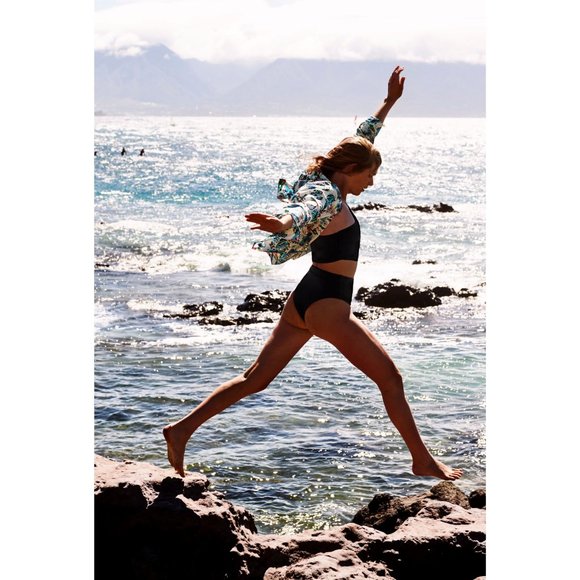 NEW Zara POPLIN Button up Floral Shirt Blouse- Size M OVERSIZED - Picture 3 of 16